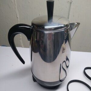Farberware 8 cup Electric Percolator - Brand New!!